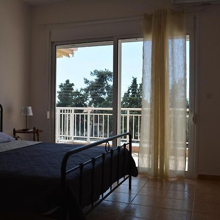 Panos Apartments ゲラキニ エクステリア 写真